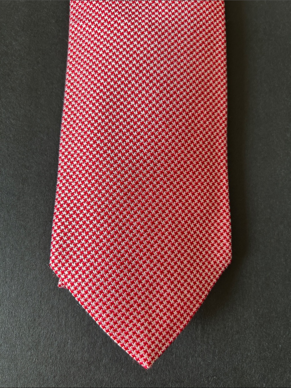 Brooks Brothers Red and White Textured Silk Tie